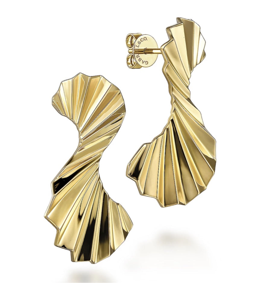 Gabriel & Co.- 14K Yellow Plain Gold Earrings in S shape with Diamond Cut Texture in size 15 5x29 H mm  EG14857Y4JJJ